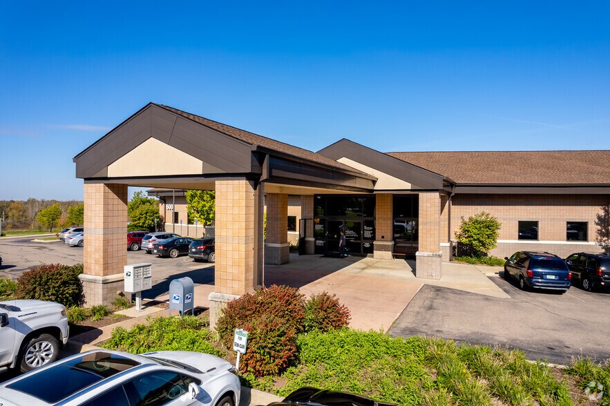 Primary Photo Of 600 Health Park Blvd, Grand Blanc Medical For Lease