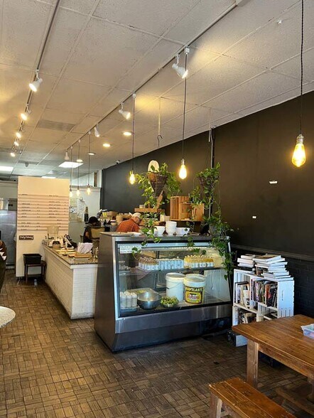 More Photos Of 3510-3550 Fruitvale Ave, Oakland Unknown For Lease