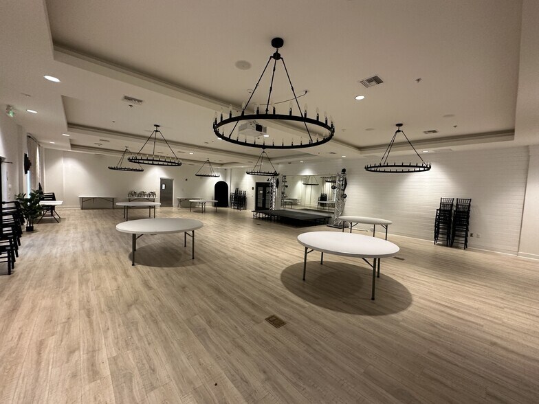 More Photos Of 116 Kenny Blvd, Haines City Loft Creative Space For Sale