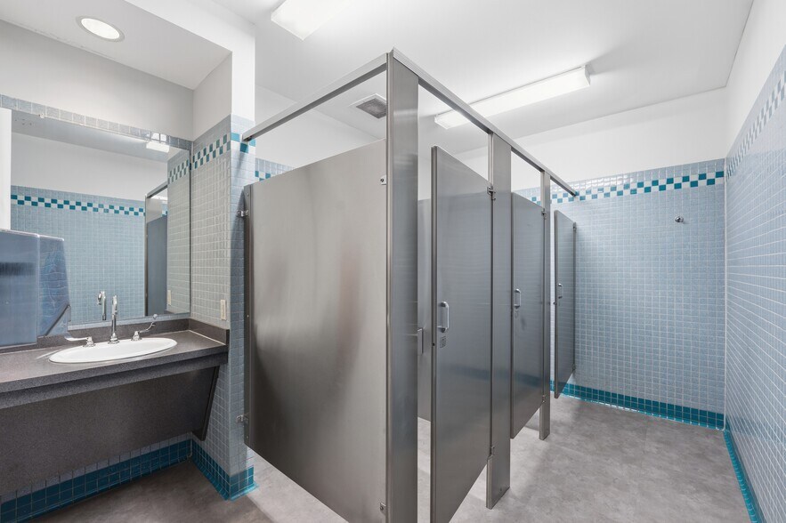 More Photos Of 88 N Sandusky St, Delaware Office For Lease