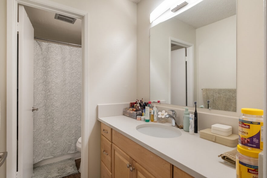 More Photos Of 930 N Washington St, Spokane Apartments For Sale