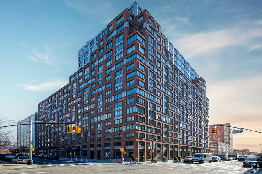 Primary Photo Of 140 Schermerhorn St, Brooklyn Hotel For Lease