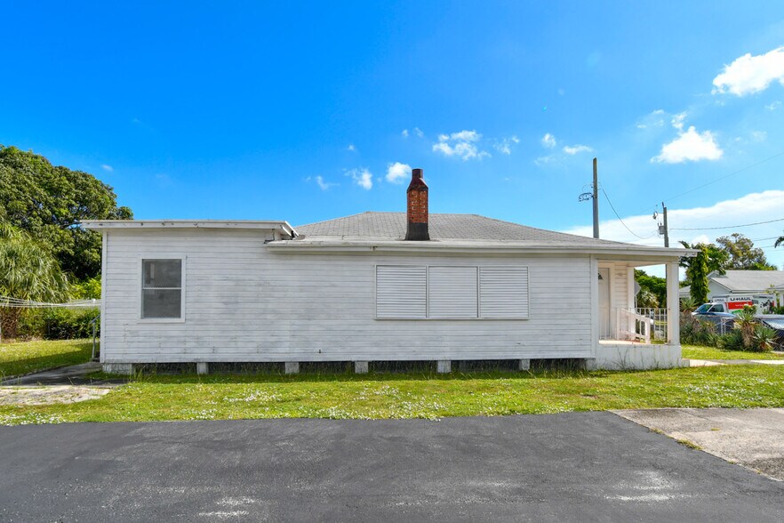 More Photos Of 535-537 18th St, West Palm Beach, West Palm Beach Apartments For Sale