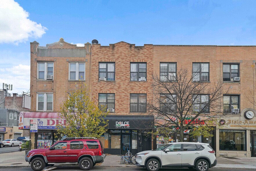 More Photos Of 6656 Myrtle Ave, Glendale Storefront Retail Residential For Lease