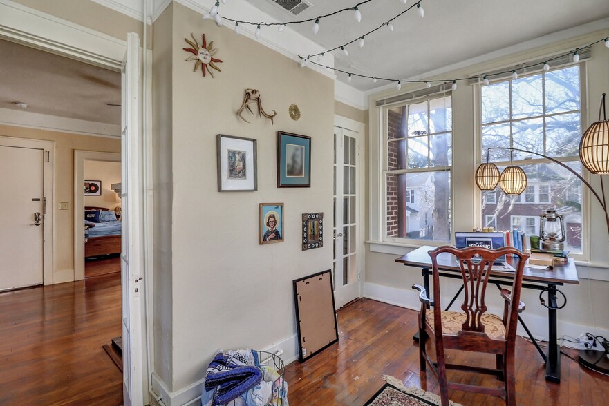 More Photos Of 210 E 48th St, Savannah Apartments For Sale