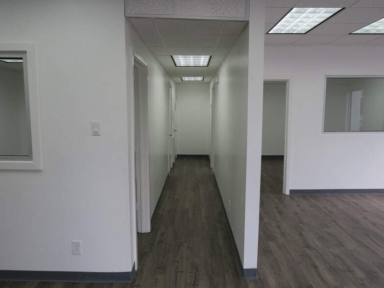More Photos Of 5930 Star Ln, Houston General Retail For Lease