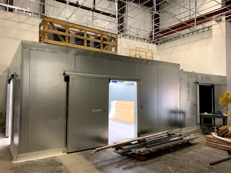 More Photos Of 2141 W Valley Hwy N, Auburn Food Processing For Lease