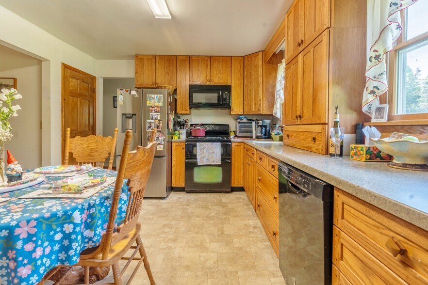 More Photos Of 420 Crescent Ave, Highland Apartments For Sale