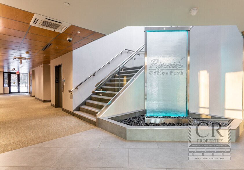 More Photos Of 2649 South Rd, Poughkeepsie Office For Lease