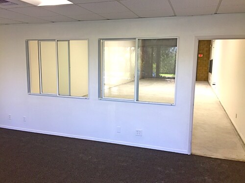 More Photos Of 6483 Calle Real, Goleta Warehouse For Lease