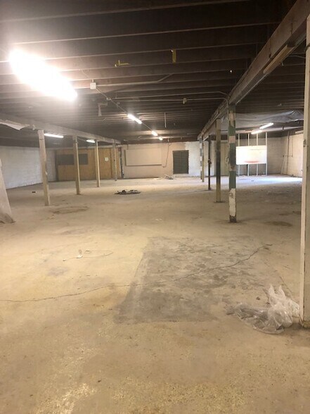 More Photos Of 10716 SE 3rd Ave, Amarillo Warehouse For Lease