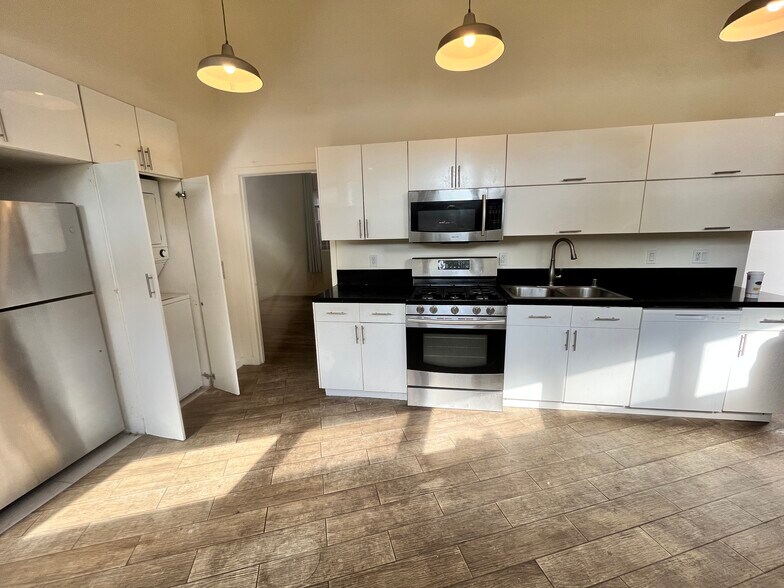 More Photos Of 119 S Bixel St, Los Angeles Loft Creative Space For Sale