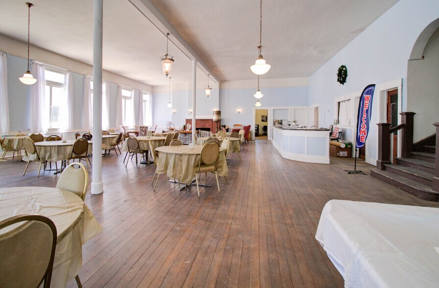 More Photos Of 155 S Miami Ave, Miami Storefront Retail Residential For Sale