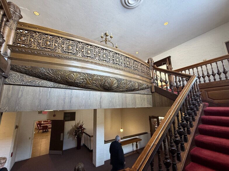 More Photos Of 621 1st Ave S, Buffalo Specialty For Sale