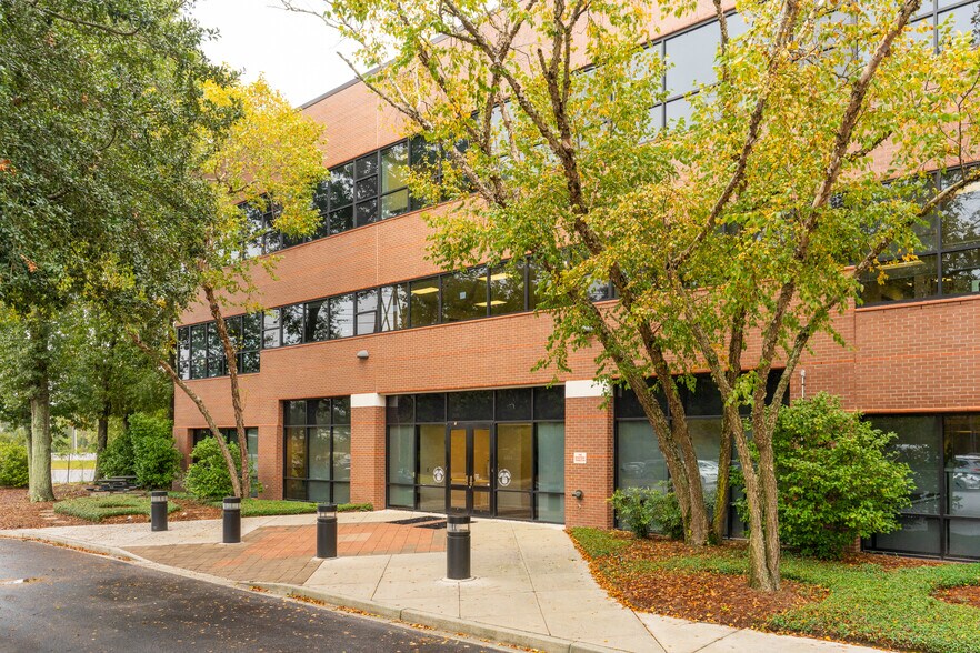 More Photos Of 3875 Faber Place Dr, North Charleston Medical For Lease