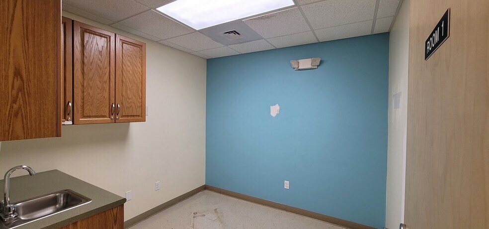 More Photos Of 1353 Boston Post Rd, Madison Medical For Lease