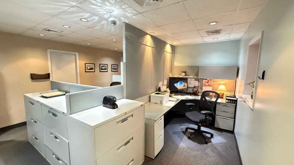 More Photos Of 25 Old Camplain Rd, Hillsborough Warehouse For Lease