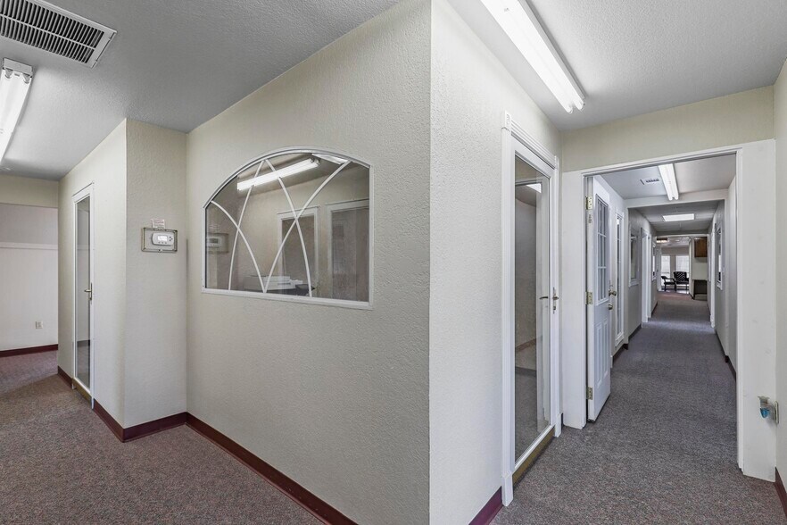 More Photos Of 145 NW Ellison St, Burleson Freestanding For Sale