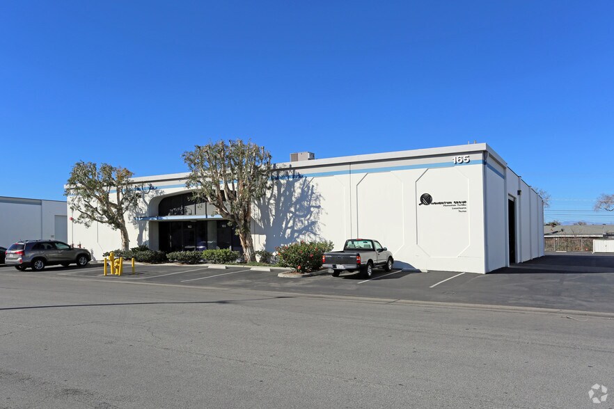 More Photos Of 163-165 E Freedom Ave, Anaheim Warehouse For Lease