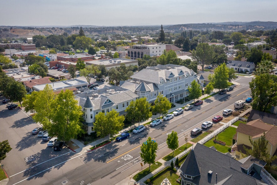 More Photos Of 1222-1224 Vine St, Paso Robles Office Residential For Sale