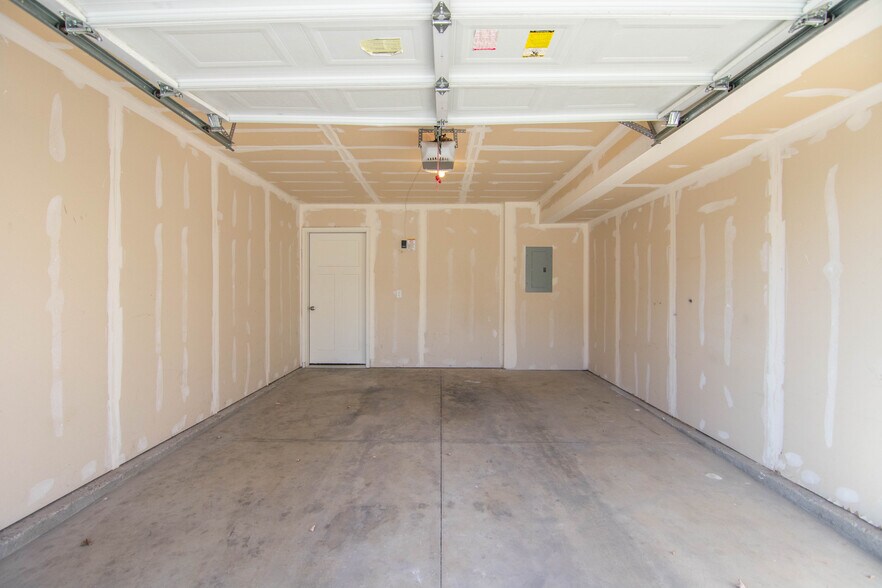 More Photos Of 14849 S Diorite Ct, Herriman Apartments For Sale