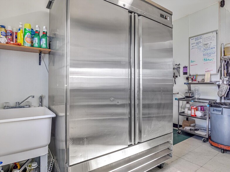 More Photos Of 214 Main St, Ruma Restaurant For Sale