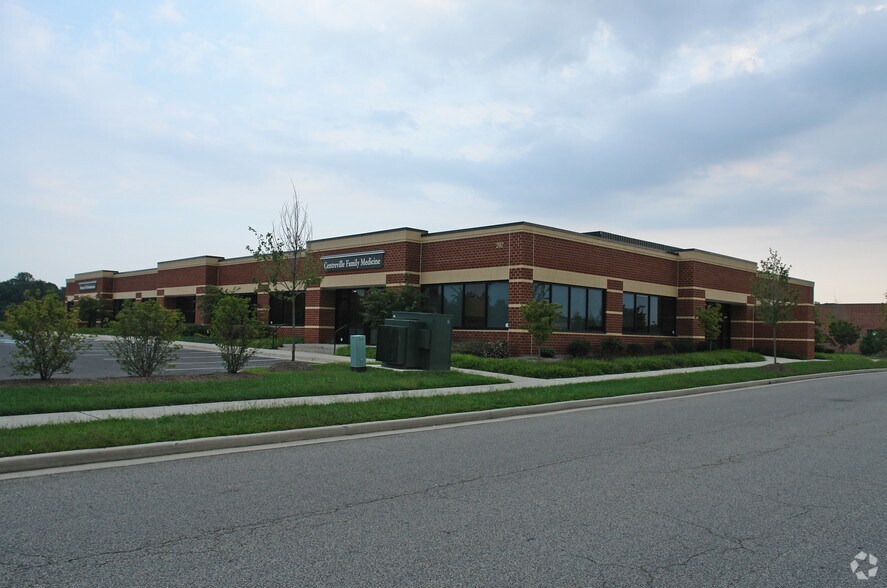 More Photos Of 202 Coursevall Dr, Centreville Medical For Lease