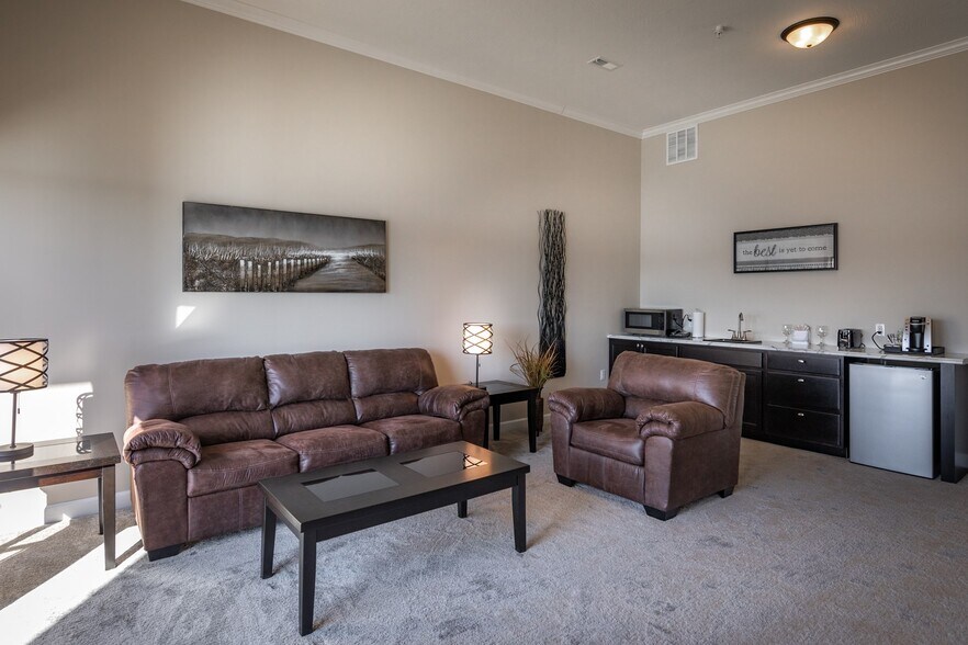 More Photos Of 4125 State Highway 86, Ridgedale General Retail For Sale