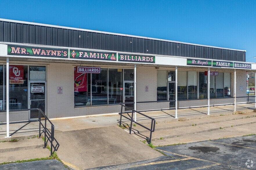 More Photos Of 1900 E Cherokee Ave, Sallisaw Storefront For Sale