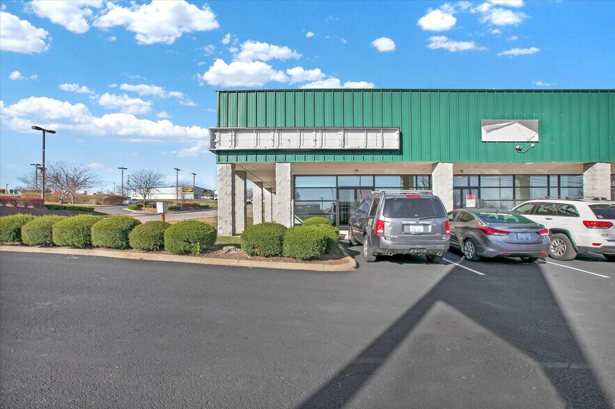 More Photos Of 2201-2213 Lexington Rd, Nicholasville Unknown For Lease