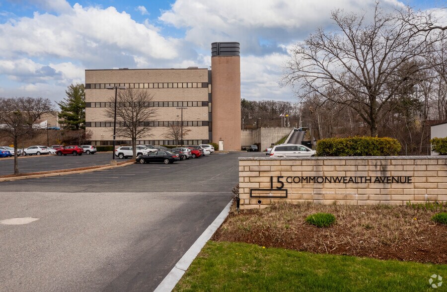 More Photos Of 15 Commonwealth Ave, Woburn Office For Lease