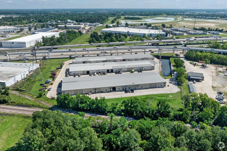 More Photos Of 15825 State Highway 249, Houston Unknown For Lease