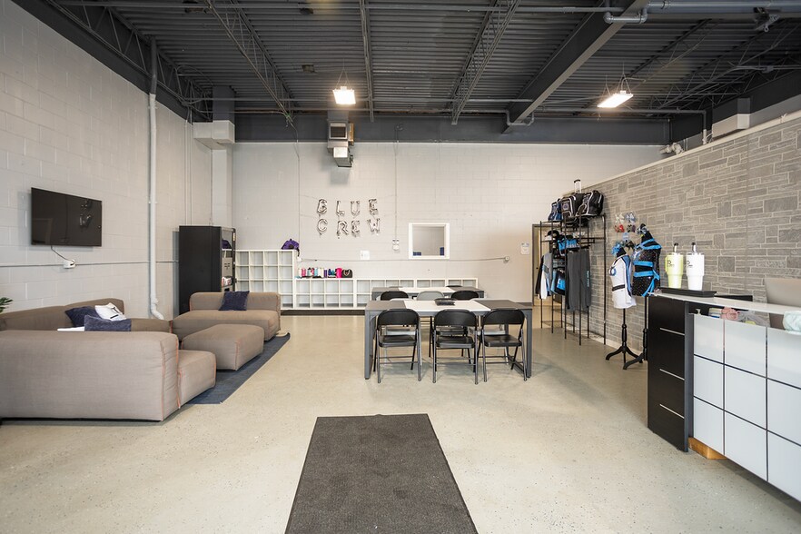 More Photos Of 2401 Highway 13 W, Burnsville Warehouse For Sale