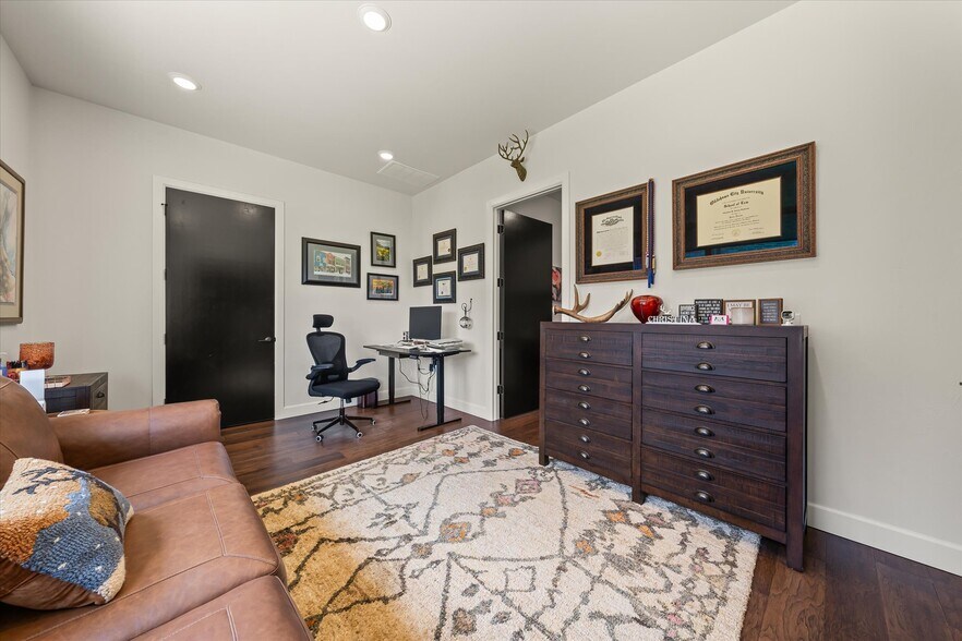 More Photos Of 3165 N Sooner Rd, Edmond Office For Sale