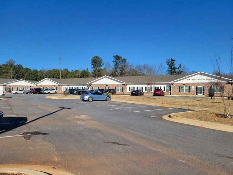 More Photos Of 1047 Summit Grove Dr, Watkinsville Office For Lease