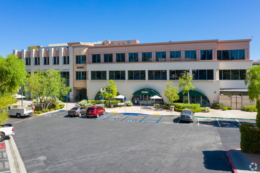 More Photos Of 24300 Town Center Dr, Valencia Office For Lease