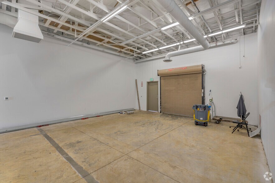 More Photos Of 3440-3448 Deer Valley Rd, Antioch Freestanding For Lease