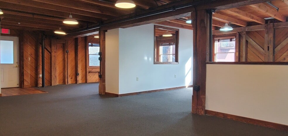 More Photos Of 201-205 Harrison St, Leesburg Unknown For Lease