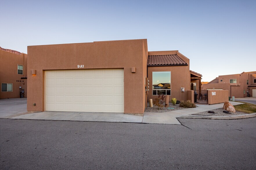 More Photos Of 3862 Desert Willow #9-A1 cir, Moab Specialty For Sale