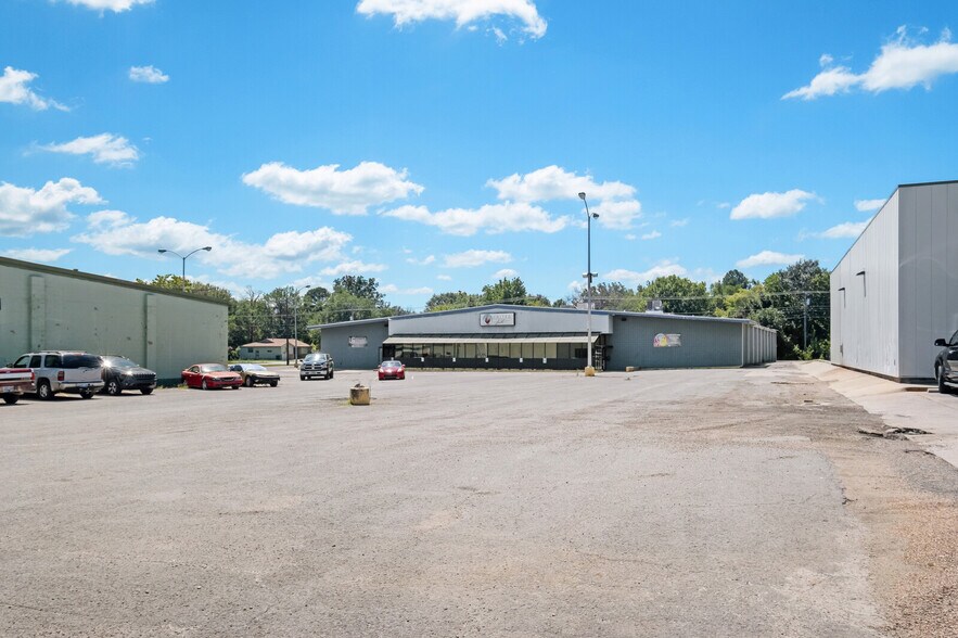 More Photos Of 814 E Cherokee Ave, Sallisaw Religious Facility For Sale