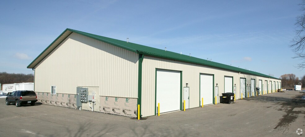More Photos Of 1750 Prospect Ct, Appleton Warehouse For Lease