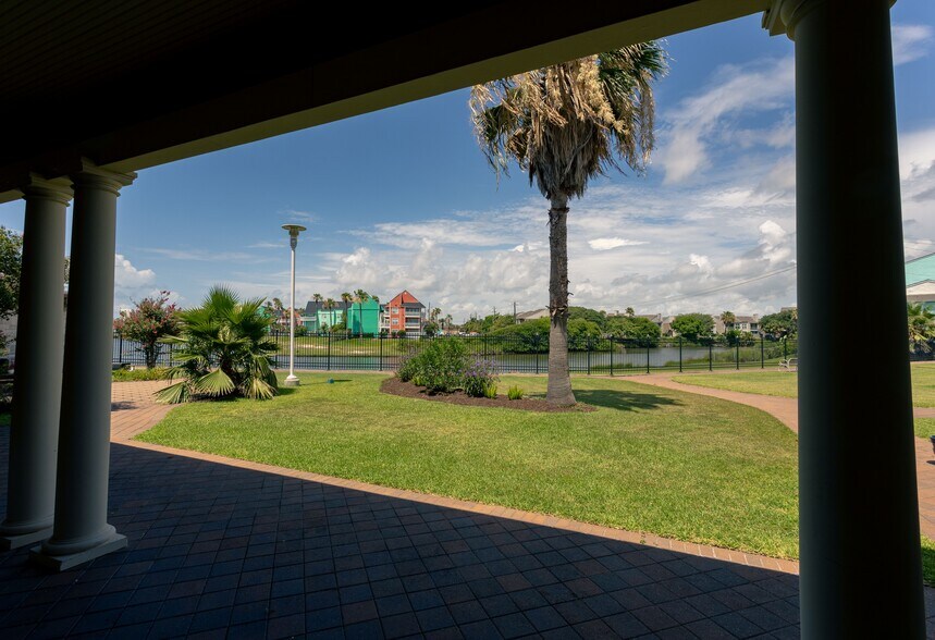 More Photos Of 6444 Central City Blvd, Galveston Rehabilitation Center For Sale