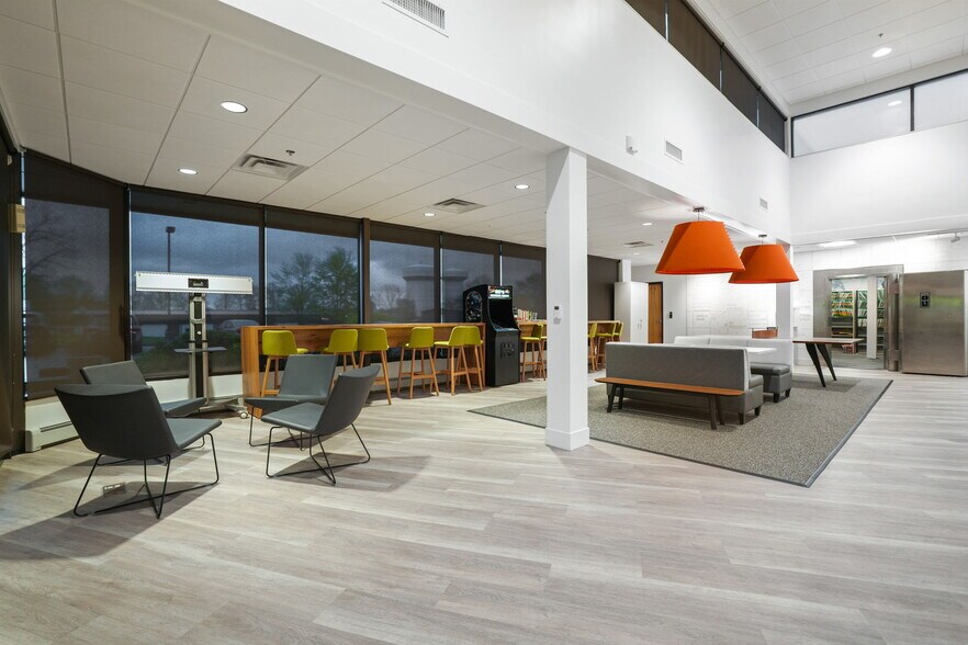 More Photos Of 201 Outerbelt St, Columbus Office For Sale