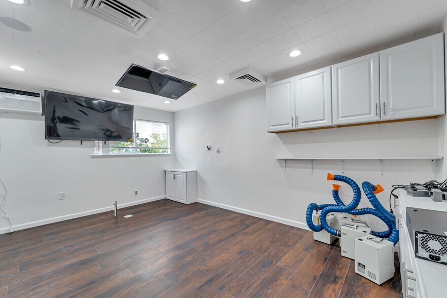 More Photos Of 556 N 1st St, San Jose Medical For Lease