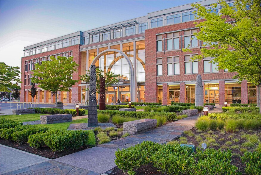 Primary Photo Of 3201 Smith Ave, Everett Office For Lease