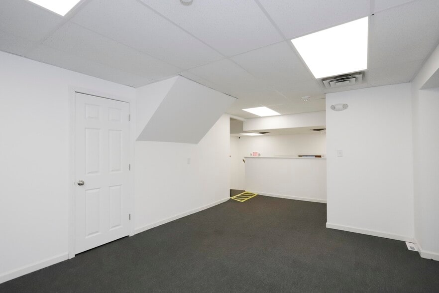 More Photos Of 489 Ashley Blvd, New Bedford Freestanding For Sale