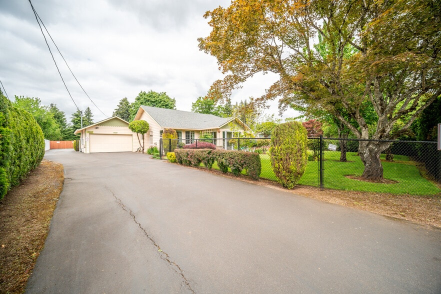 More Photos Of 14547 Thayer Rd, Oregon City Congregate Senior Housing For Sale