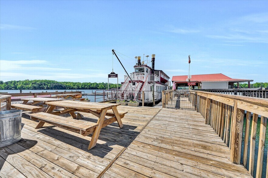 More Photos Of 3619 Airport Rd, Moneta Marina For Sale