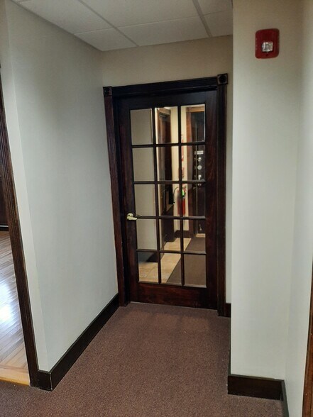 More Photos Of 2 Crane Park Dr, Wilbraham Medical For Lease