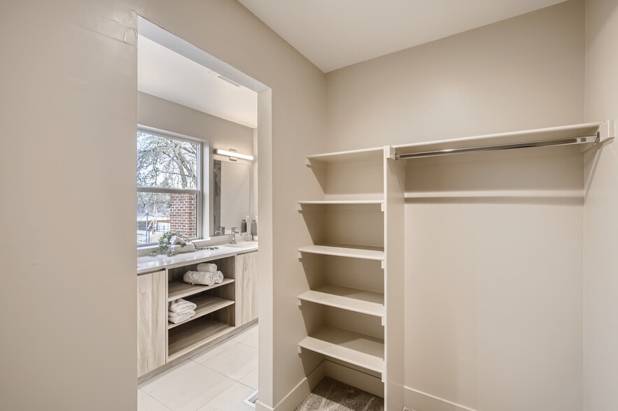 More Photos Of 2323 S High St, Denver Apartments For Sale